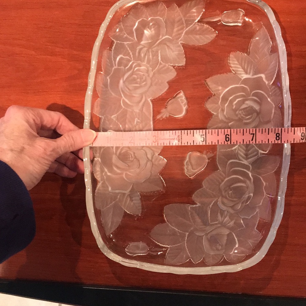 Glass Tray with Roses - Picture 10 of 10